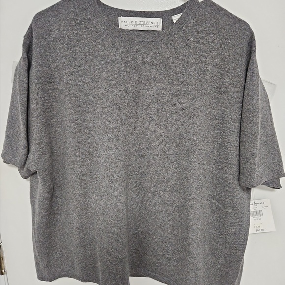 100% Cashmere Valerie Stevens Charcoal Sweater